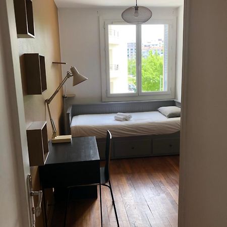 Апартаменти Chambre Meublee Cafe Boulevard Joseph Vallier Гренобль Екстер'єр фото